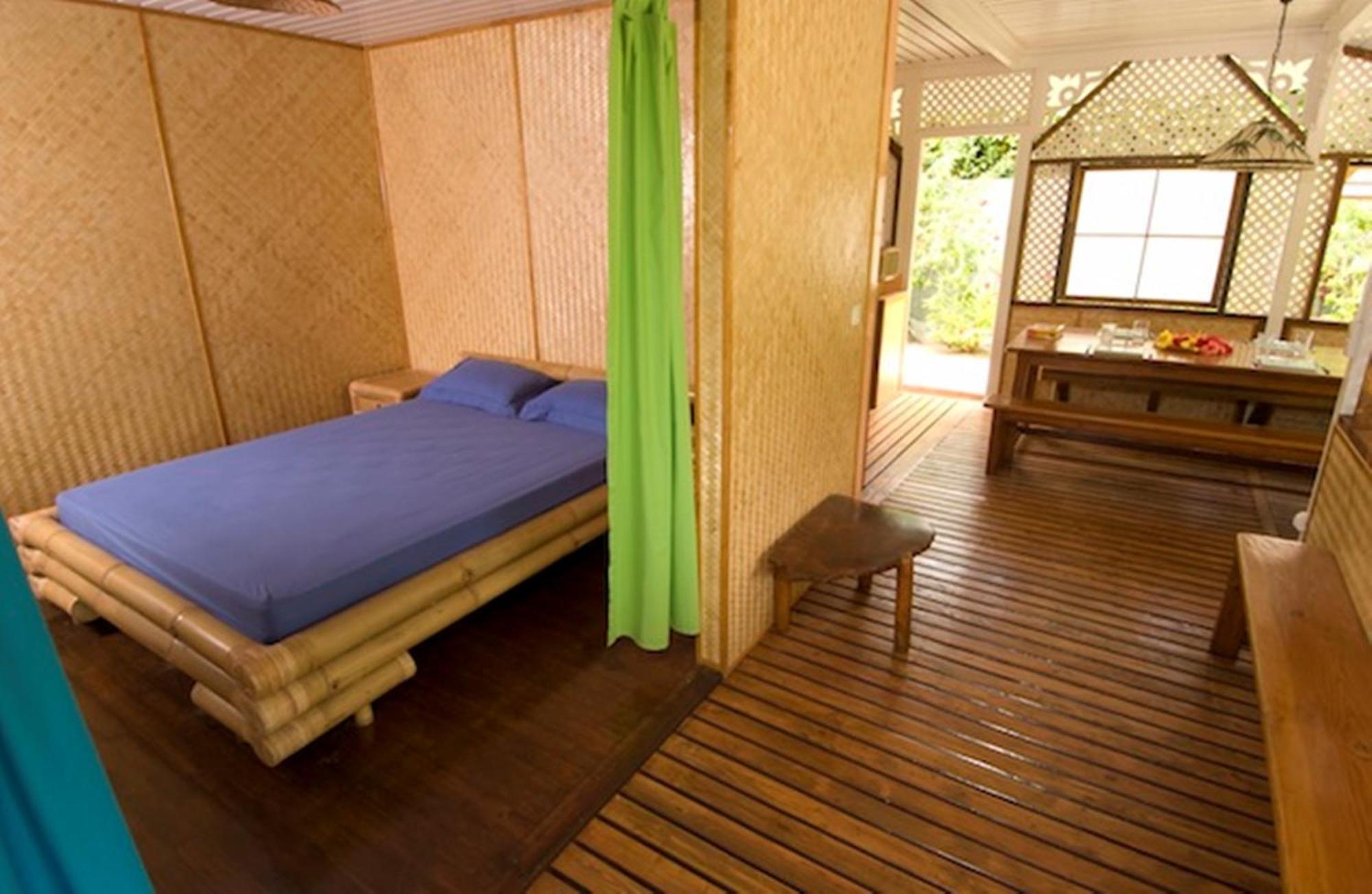 Te Ora Hau Ecolodge Afareaitu الغرفة الصورة
